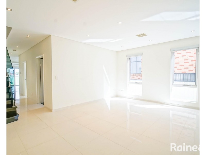 127 Gloucester Road, Hurstville NSW 2220