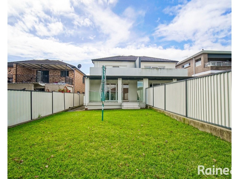 127 Gloucester Road, Hurstville NSW 2220