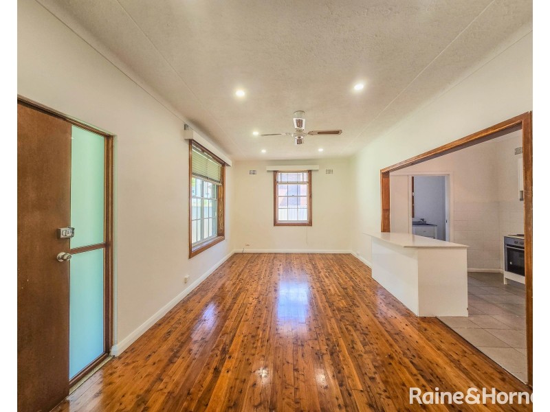 21 Thomas Street, Hurstville NSW 2220