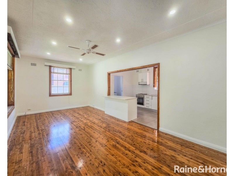 21 Thomas Street, Hurstville NSW 2220