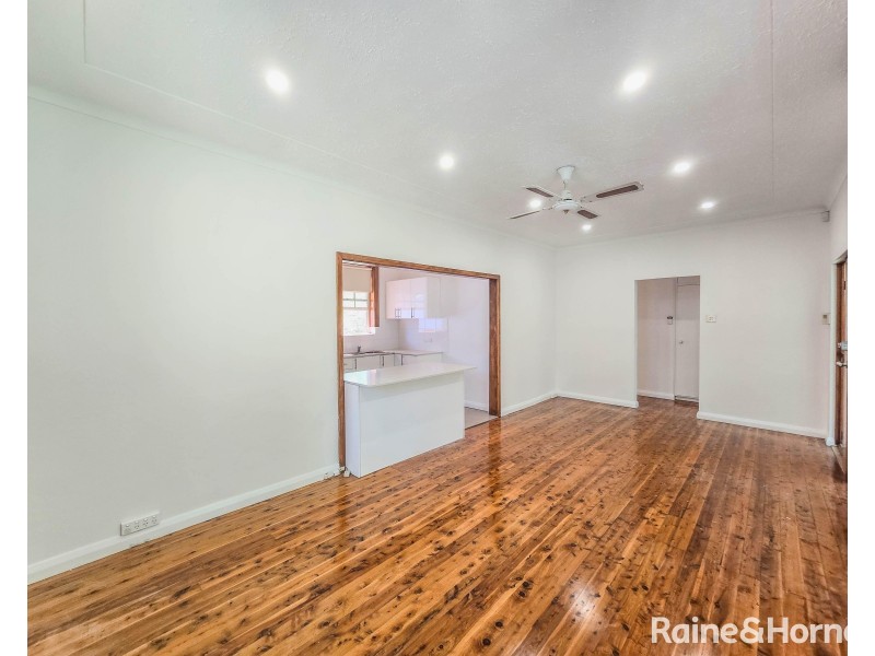 21 Thomas Street, Hurstville NSW 2220