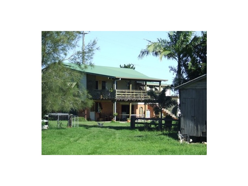 Summer Island NSW 2440