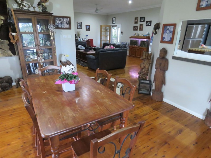 10 Spring Hill Place, Lake Cathie NSW 2445