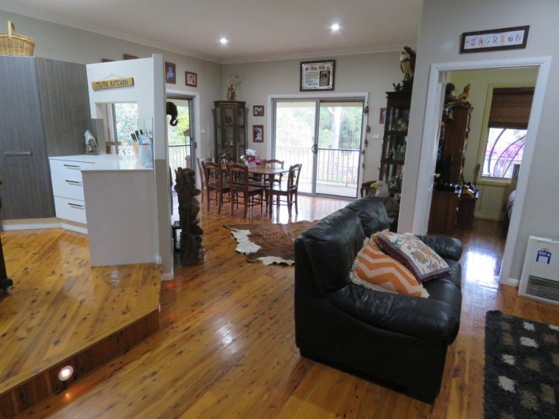 10 Spring Hill Place, Lake Cathie NSW 2445