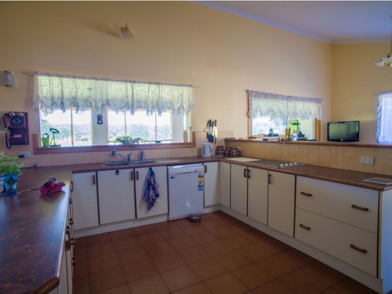 100 Yippin Creek Road, Wauchope NSW 2446