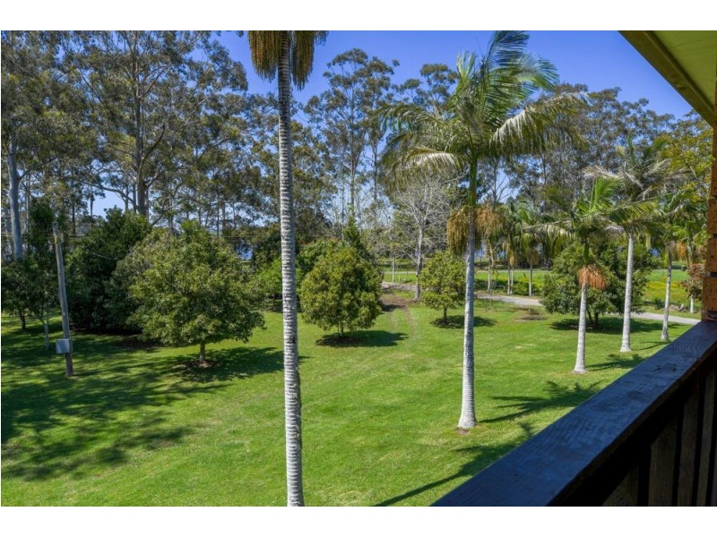 106 McMillan Drive Blackmans Point, Blackmans Point NSW 2444