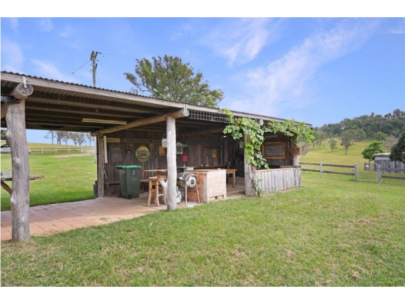 800 Toms Gully Road, Hickeys Creek NSW 2440