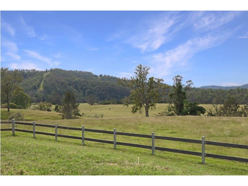 800 Toms Gully Road, Hickeys Creek NSW 2440