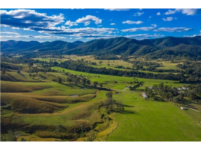 5114 Oxley Highway, Long Flat NSW 2446