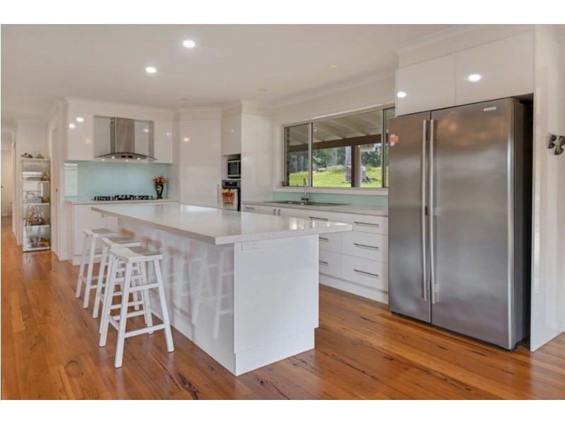 61 Apanie Rd, Lake Innes NSW 2446