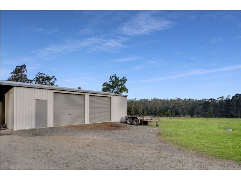 61 Apanie Rd, Lake Innes NSW 2446