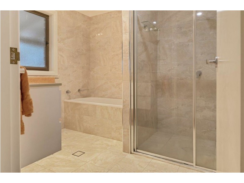 61 Apanie Rd, Lake Innes NSW 2446