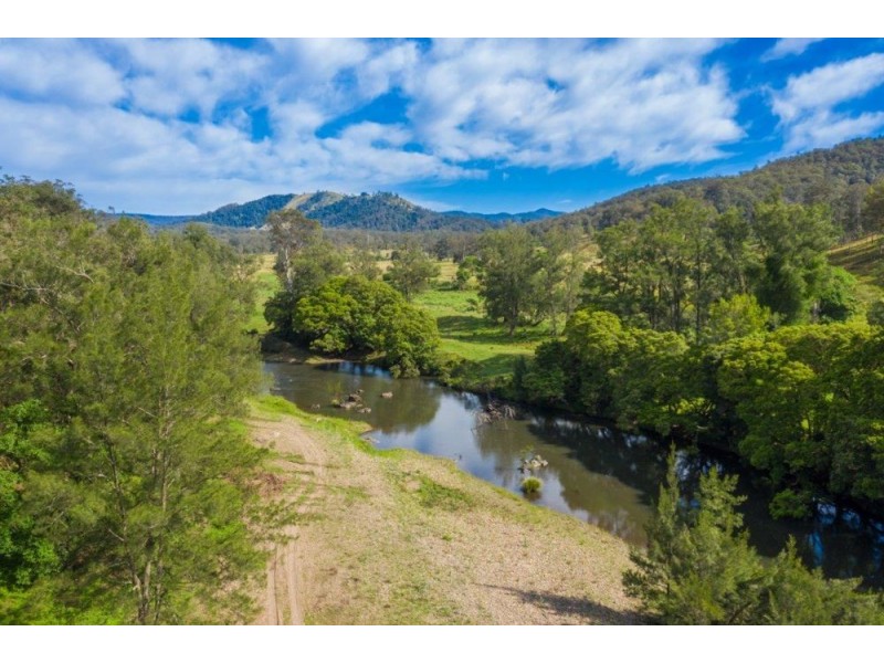 5816 Oxley Highway, Ellenborough NSW 2446