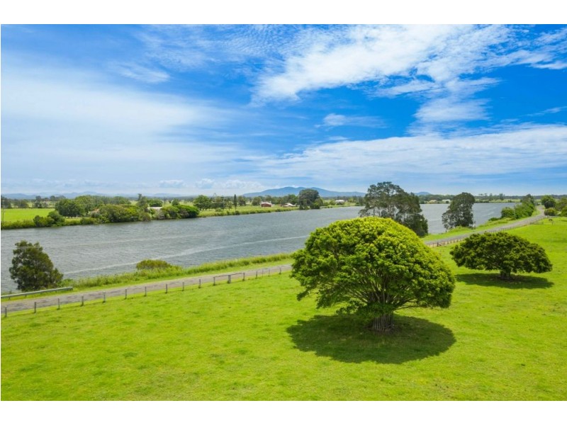 2088 SOUTH WEST ROCKS RD, Kinchela NSW 2440