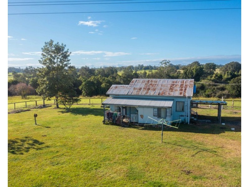 205 Pipeclay Road, Brombin NSW 2446