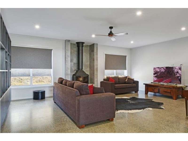 630 Lake Innes Drive, Lake Innes NSW 2446