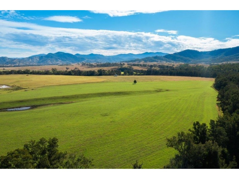 6520 Oxley Highway, Yarras NSW 2446