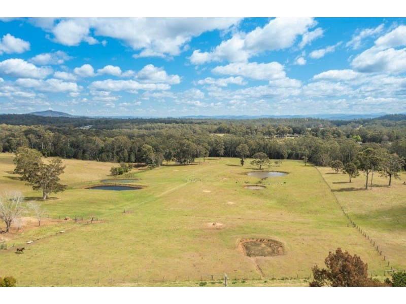 655 Lake Innes Drive, Lake Innes NSW 2446