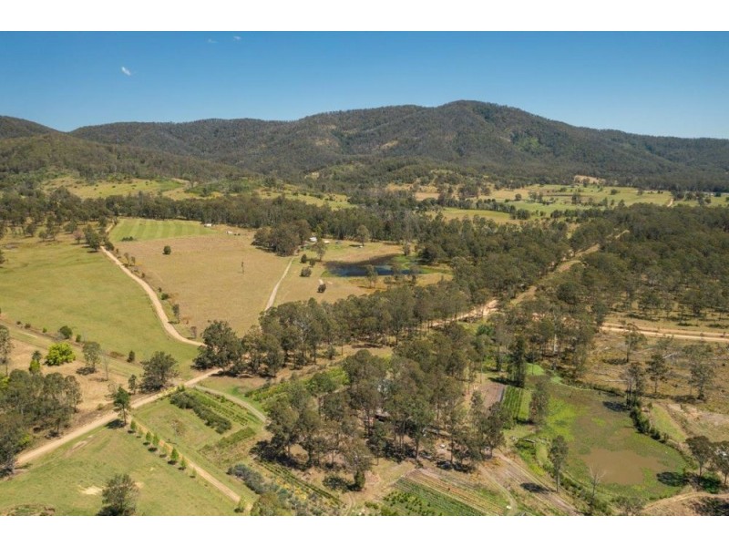 254 Careys Road, Hillville NSW 2430