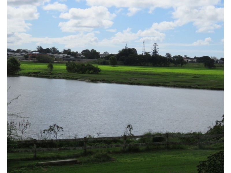 1 West Street, South Kempsey NSW 2440