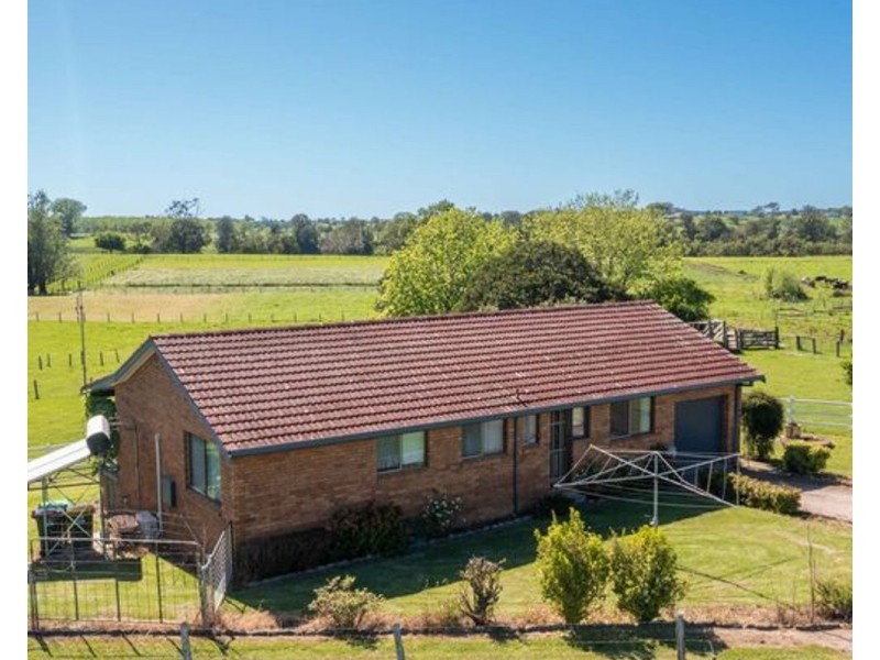 22 Warne Drive, Aldavilla NSW 2440