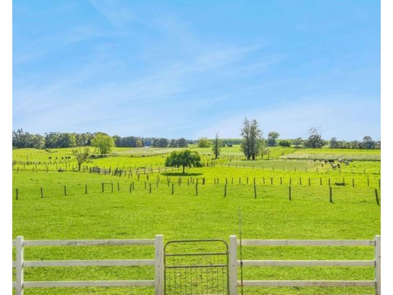 22 Warne Drive, Aldavilla NSW 2440