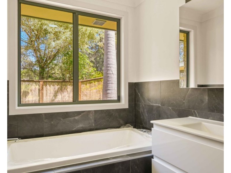 517 Lake Innes Drive, Lake Innes NSW 2446