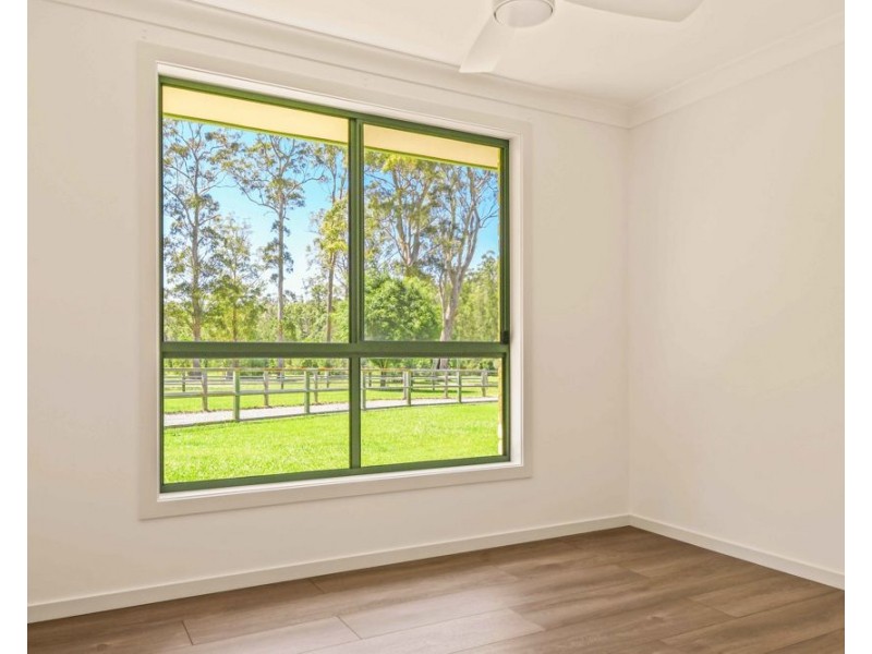 517 Lake Innes Drive, Lake Innes NSW 2446