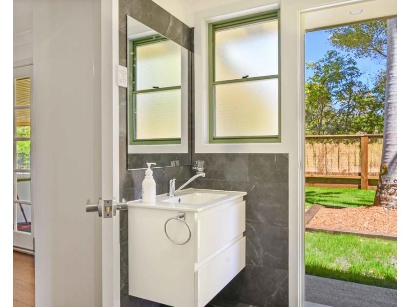 517 Lake Innes Drive, Lake Innes NSW 2446