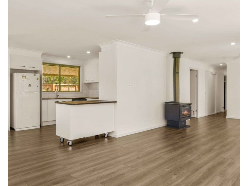 517 Lake Innes Drive, Lake Innes NSW 2446