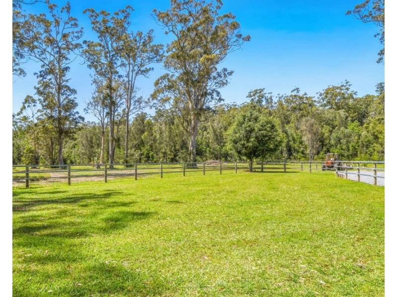 517 Lake Innes Drive, Lake Innes NSW 2446
