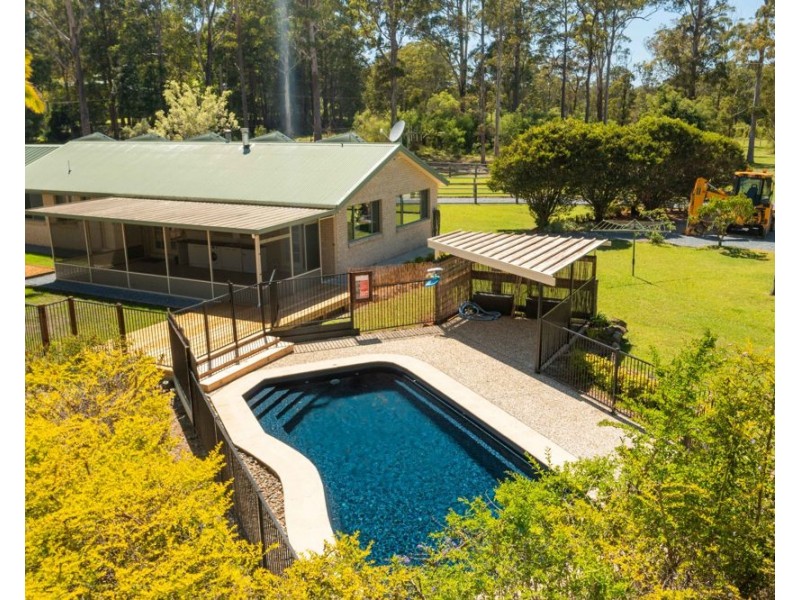 517 Lake Innes Drive, Lake Innes NSW 2446