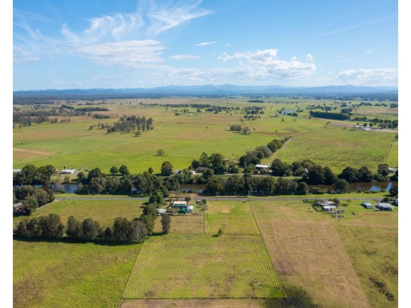 65 Right Bank Road, Belmore River NSW 2440