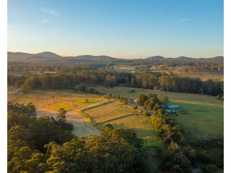 142 Old School Road, Herons Creek NSW 2443