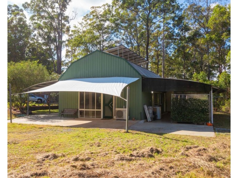 445 Smiths Creek Road, Kundabung NSW 2441