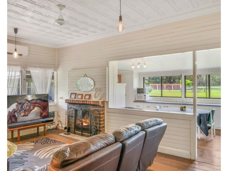 8493 Armidale Rd, Comara NSW 2440