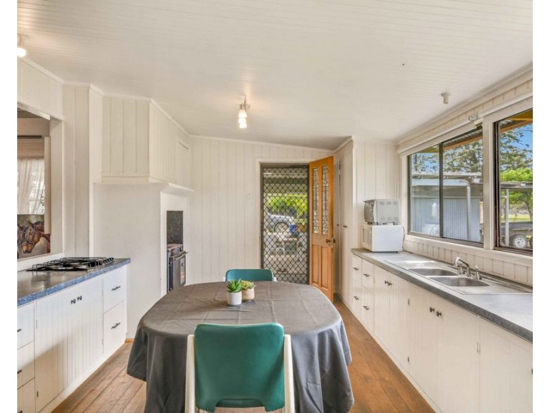 8493 Armidale Rd, Comara NSW 2440