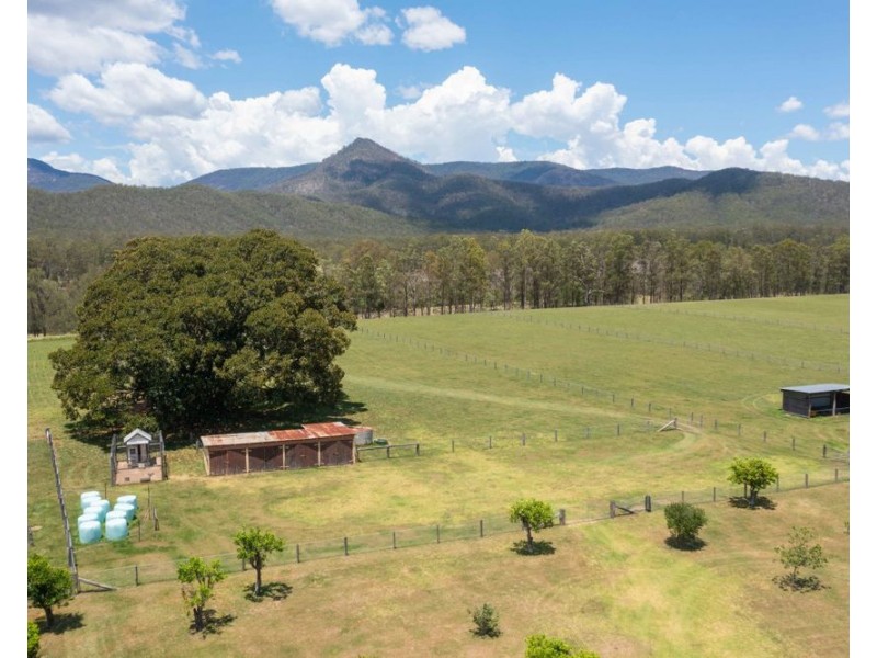 8493 Armidale Rd, Comara NSW 2440