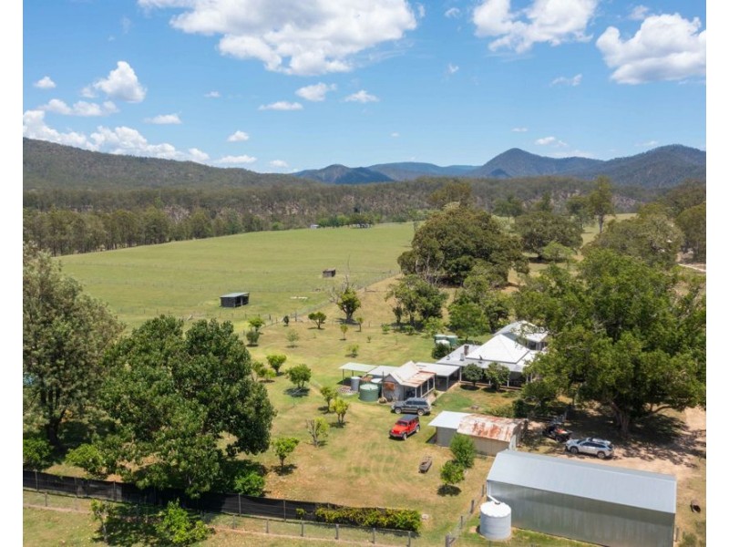 8493 Armidale Rd, Comara NSW 2440