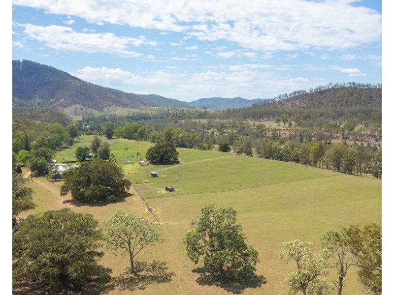 8493 Armidale Rd, Comara NSW 2440