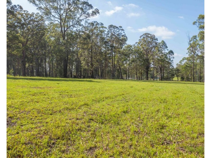 74 Rodeo Drive, Kundabung NSW 2441