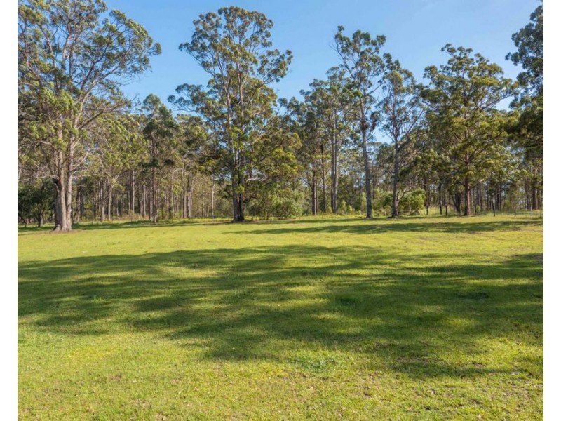 74 Rodeo Drive, Kundabung NSW 2441