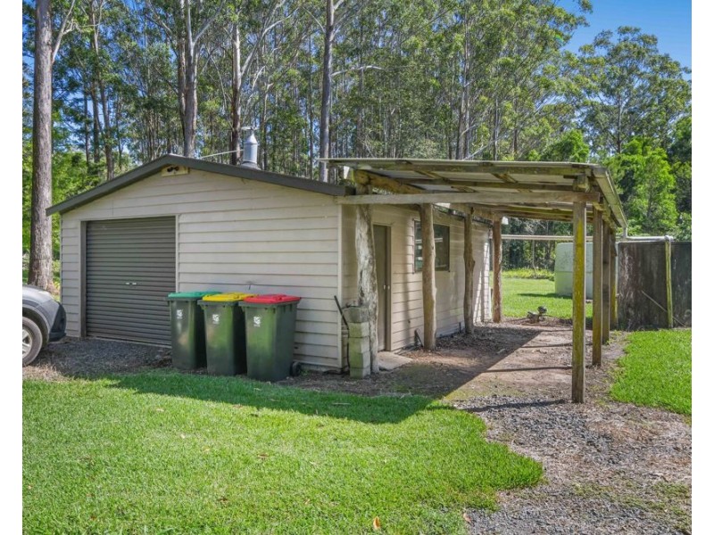 170 Stuarts Point Rd, Barraganyatti NSW 2441