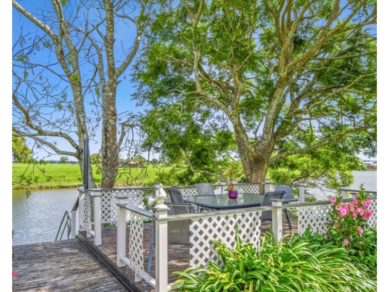 8 Barnard Street, Gladstone NSW 2440