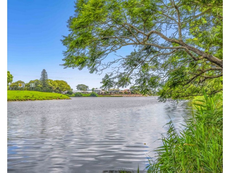 8 Barnard Street, Gladstone NSW 2440