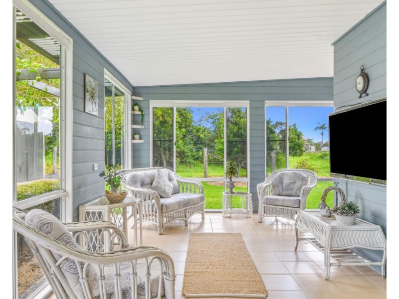 8 Barnard Street, Gladstone NSW 2440