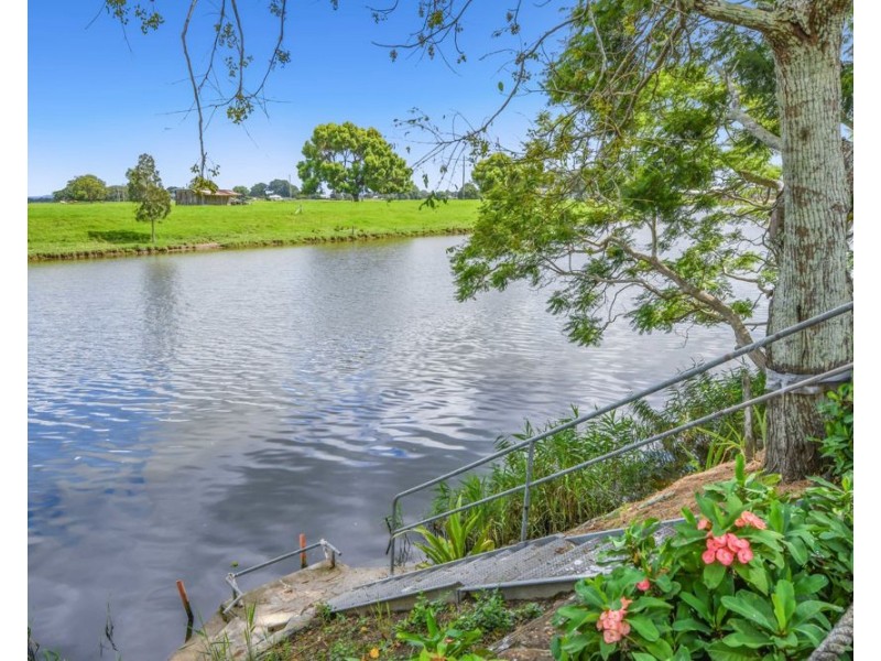 8 Barnard Street, Gladstone NSW 2440