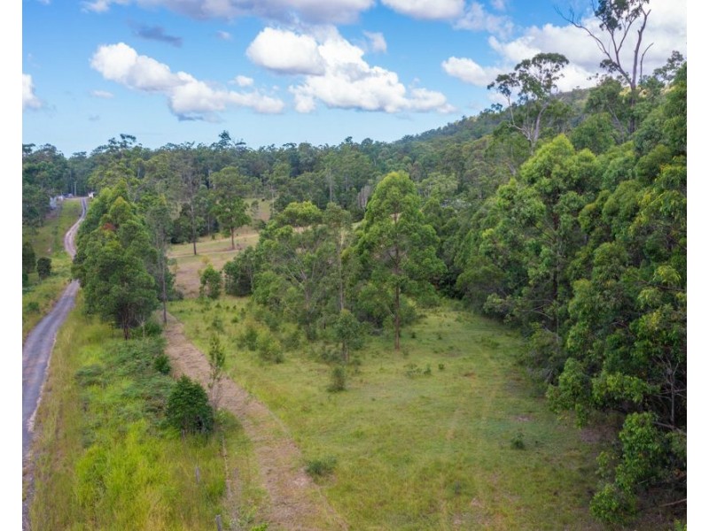 137 Appletree Drive, Kundabung NSW 2441