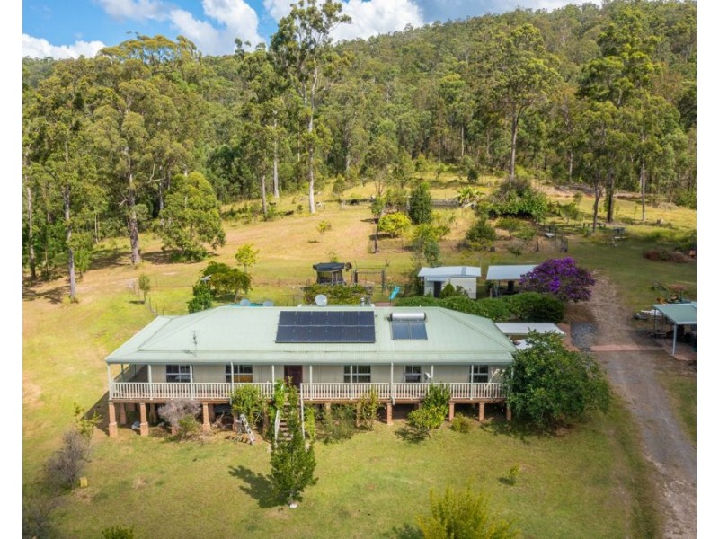 137 Appletree Drive, Kundabung NSW 2441