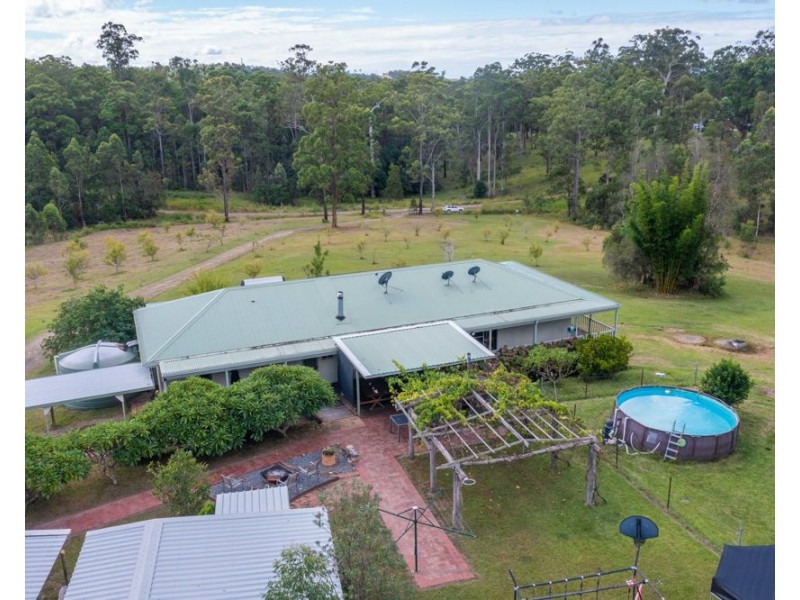 137 Appletree Drive, Kundabung NSW 2441